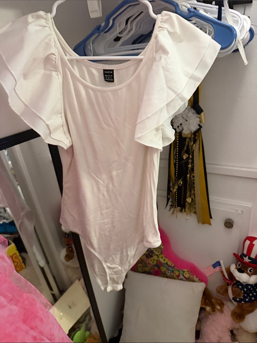 SHEIN White Ruffle Sleeve Scoop Neck Bodysuit